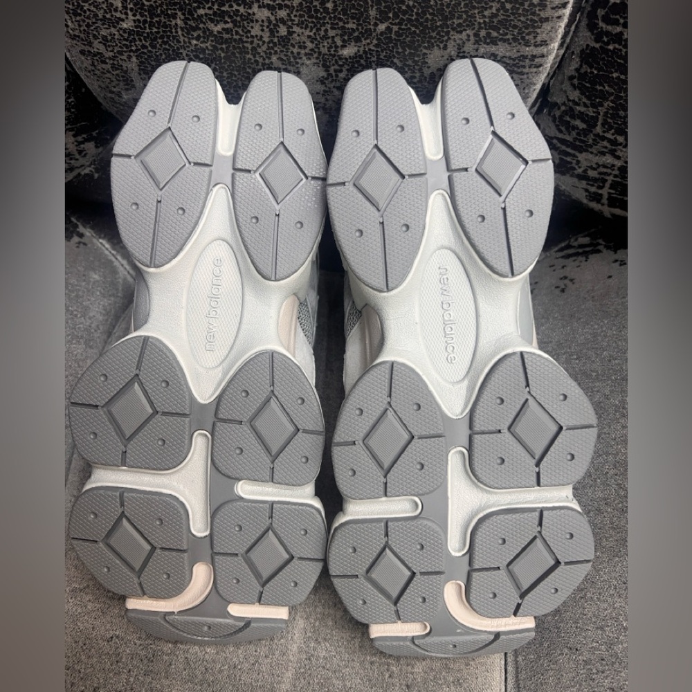 (NEW) New Balance 9060 Shadow Grey Concrete Silver Metallic Sneakers - Picture 7 of 11